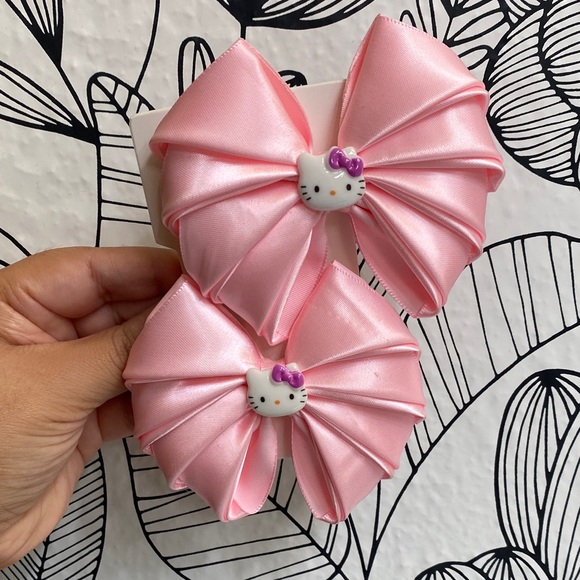 Handcrafted Hello Kitty Satin Pink Hair Clips - Picture 2 of 3